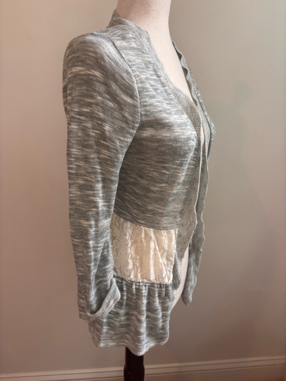 Lightweight Gray Open Front Sweater Small - Picture 2 of 5